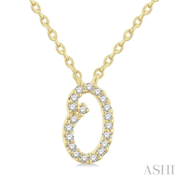 1/20 Ctw Initial 'O' Round cut Diamond Pendant With Chain in 10K Yellow Gold