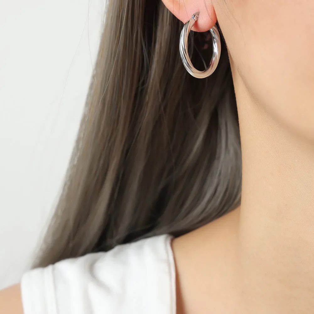 Exaggerated Circle Earrings with Glossy Finish in Titanium Steel