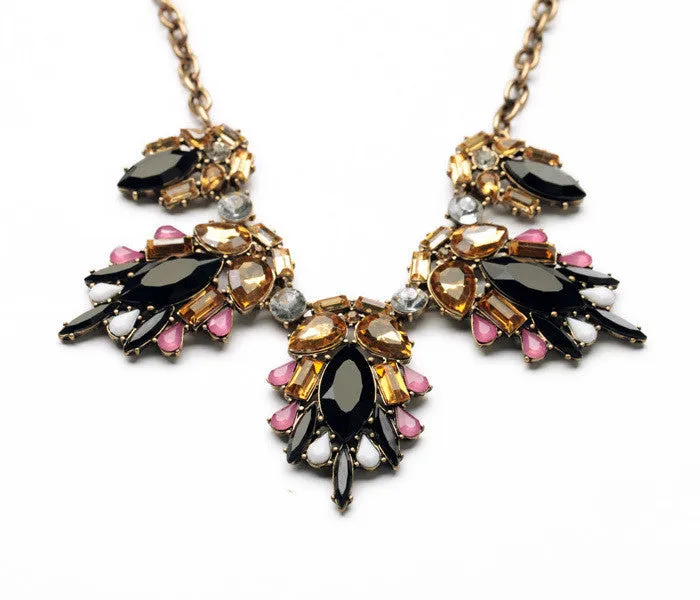 Fashion Design New Arrival Resin Zinc Alloy 18k Gold Collar Marquise Insect Imitation Necklace