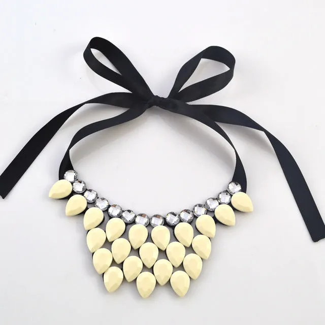 hlkt   Crack, heart-shaped resin necklace fashion accessories short statement necklace gift wholesale women