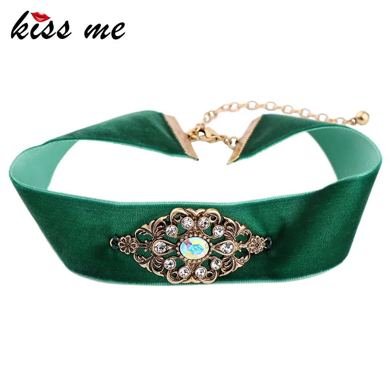 KISS ME New Wide Green Velvet Choker Necklace Crystal Geometric Punk Vintage Jewelry Women Bijoux