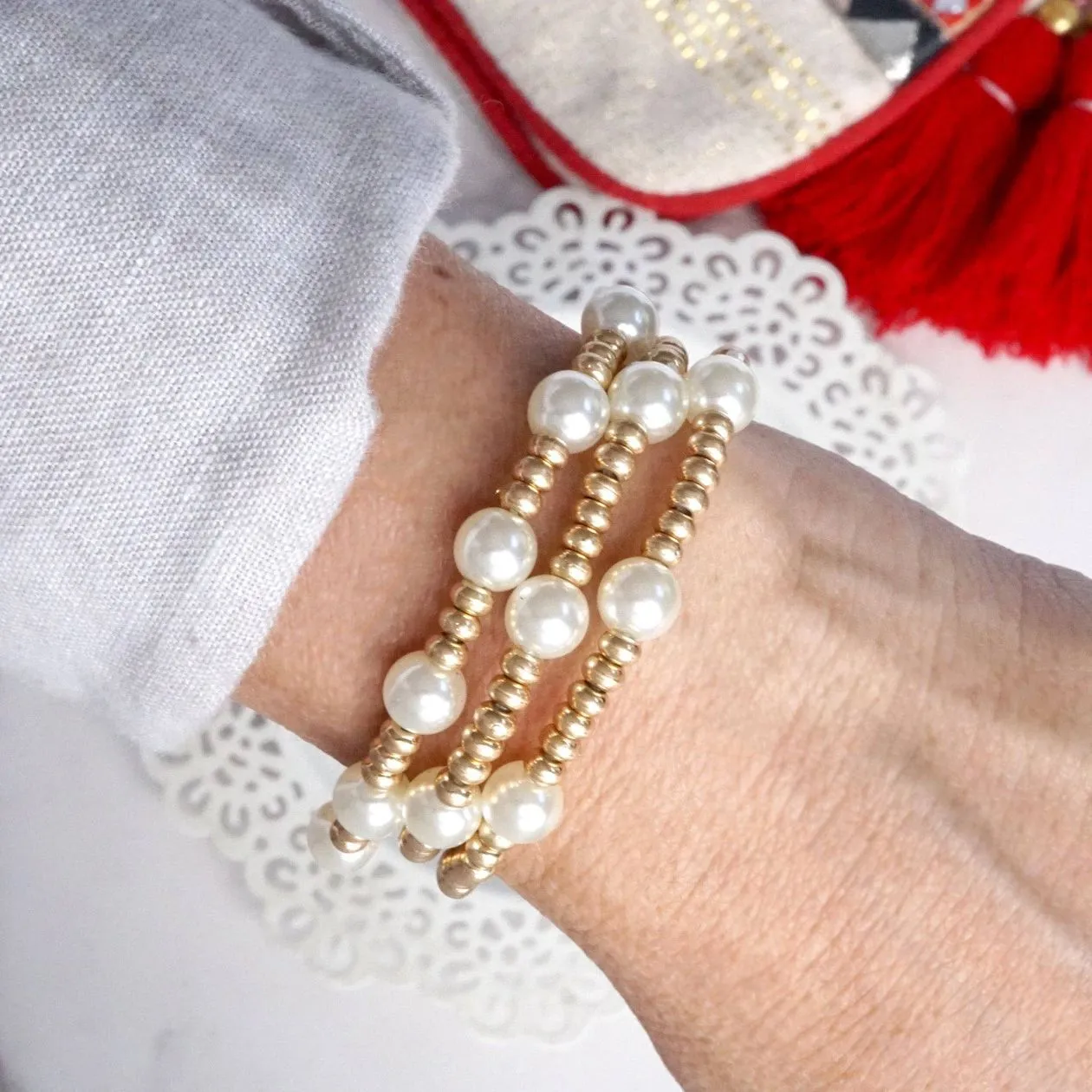 Pearls and Gold Beads Classic Bracelets Set