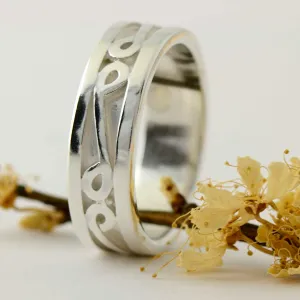 Personalized Patterned Ring, Wedding band set