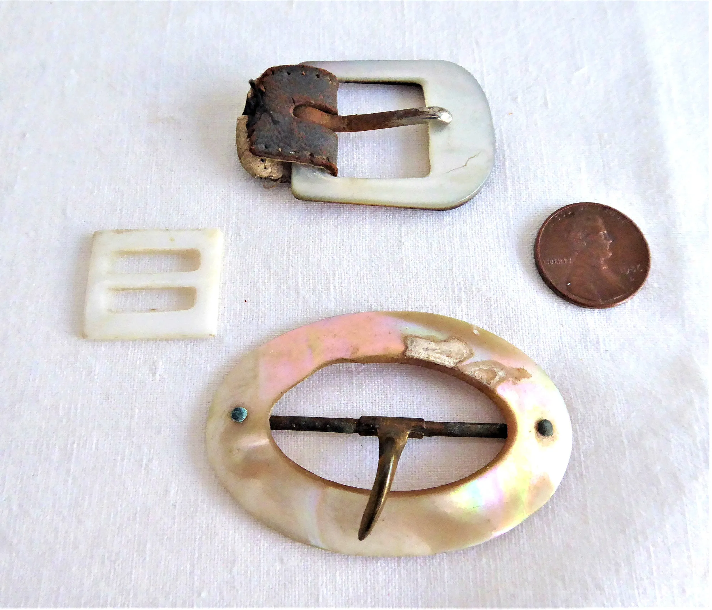 Set Of 3 Antique Buckles Mother Of Pearl Victorian Fashion Sewing Craft Costume 1900