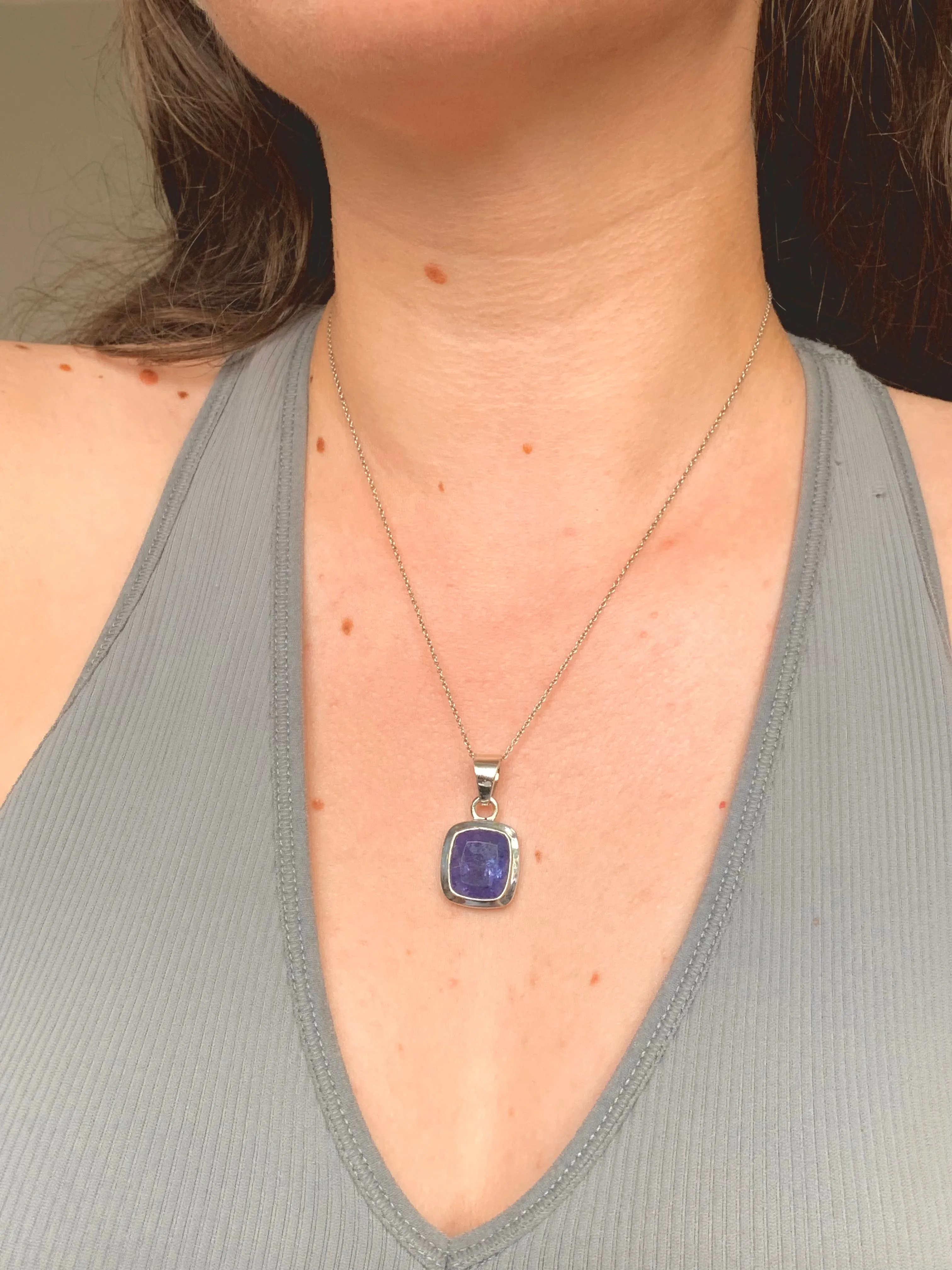 Tanzanite Ansley Pendant - Large Square