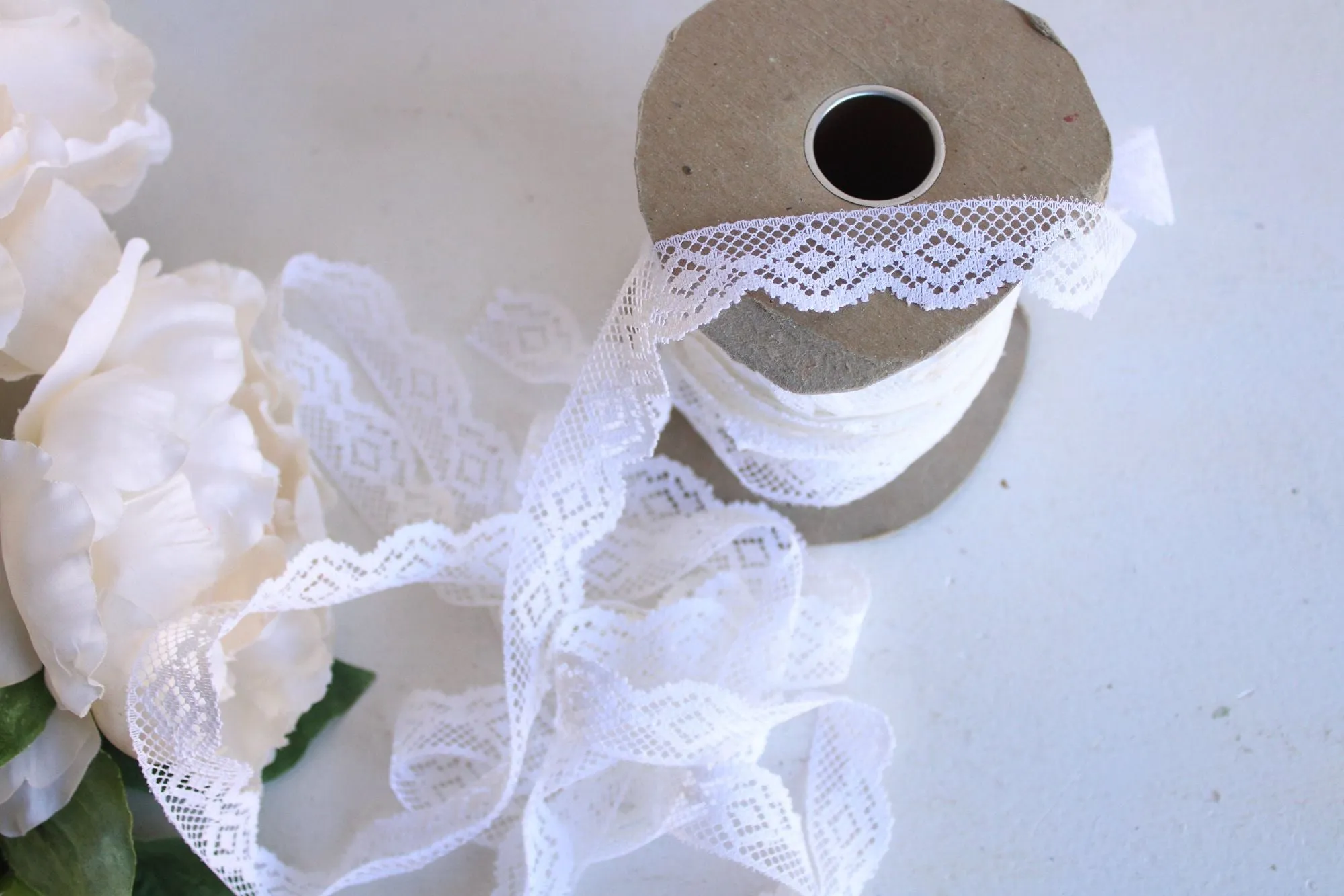 Vintage Lace Trim, White 7/8" Wide, 3 Yards