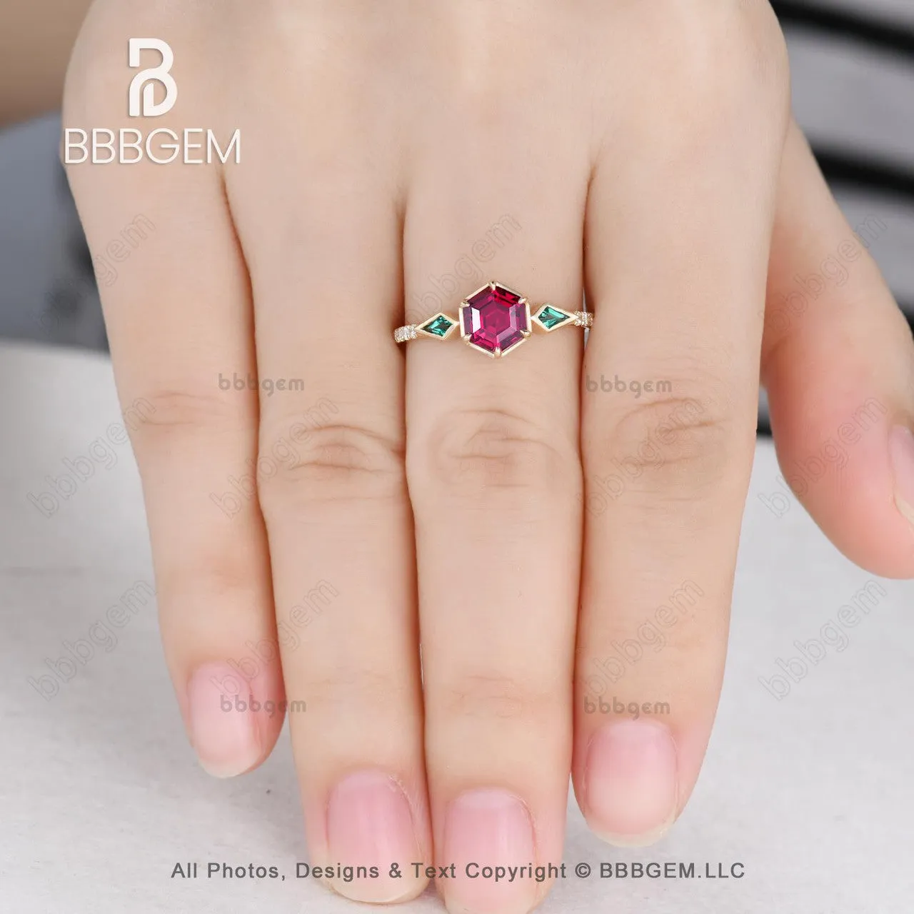 Women Hexagon Lab Ruby Ring Silver Vintage 3-Stones Ruby & Emerald Kite Cut Side Stones  Engagement Ring